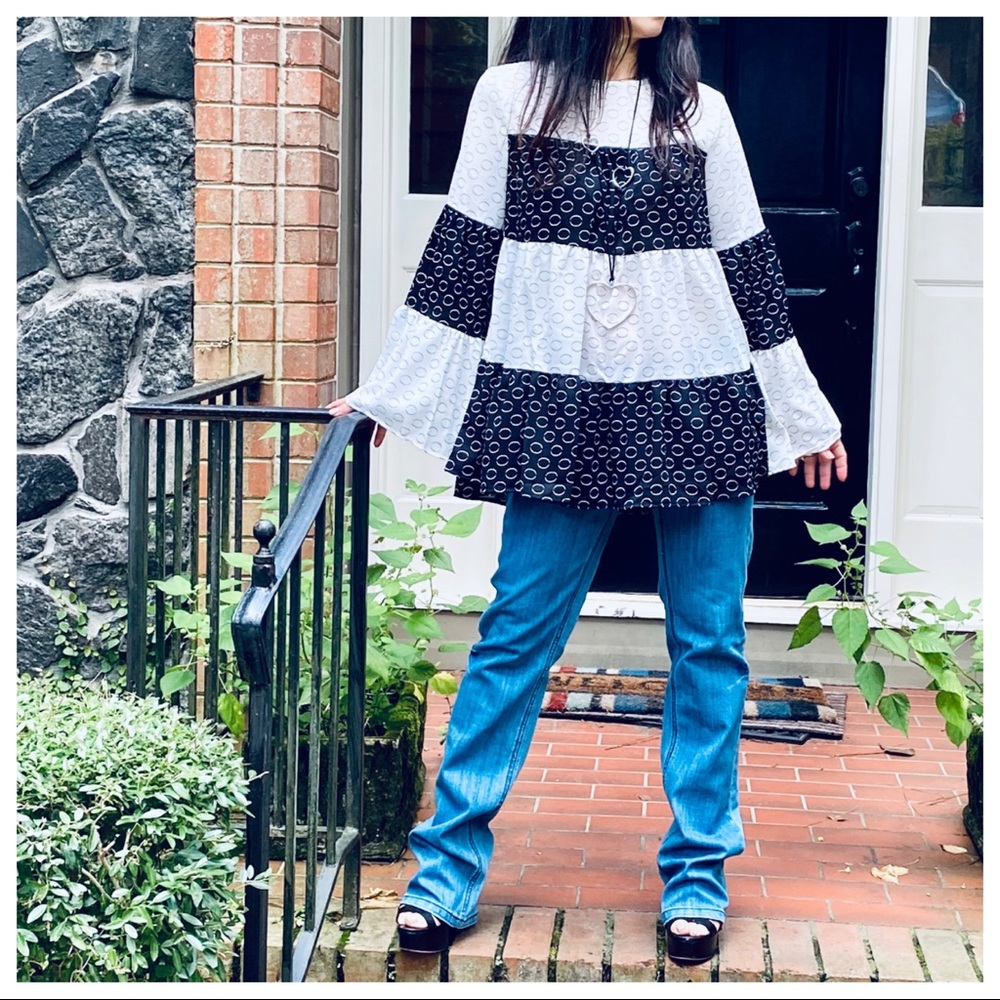 BOHO CHIC CIRCLE PRINT WOVEN COR BLOCK TOP - Picture 9 of 12
